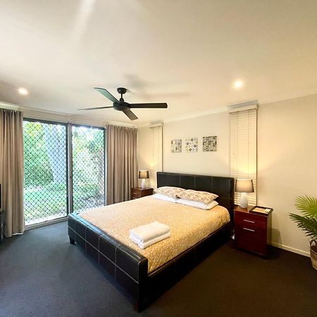 Spacious Hideaway Retreat, Brookfield, Брисбен Экстерьер фото